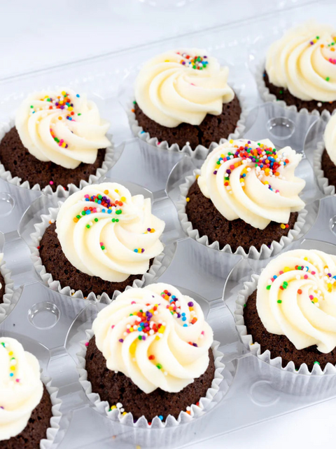 Chocolate Italian Buttercream Cupcakes